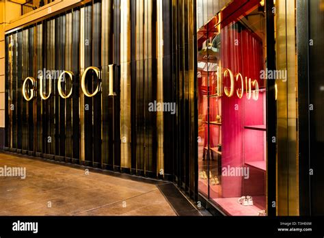 gucci store bellevue